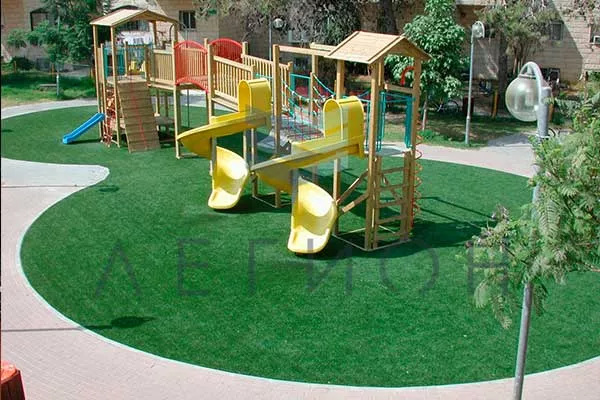 Монтаж освещения детских площадок и придомовых территорий